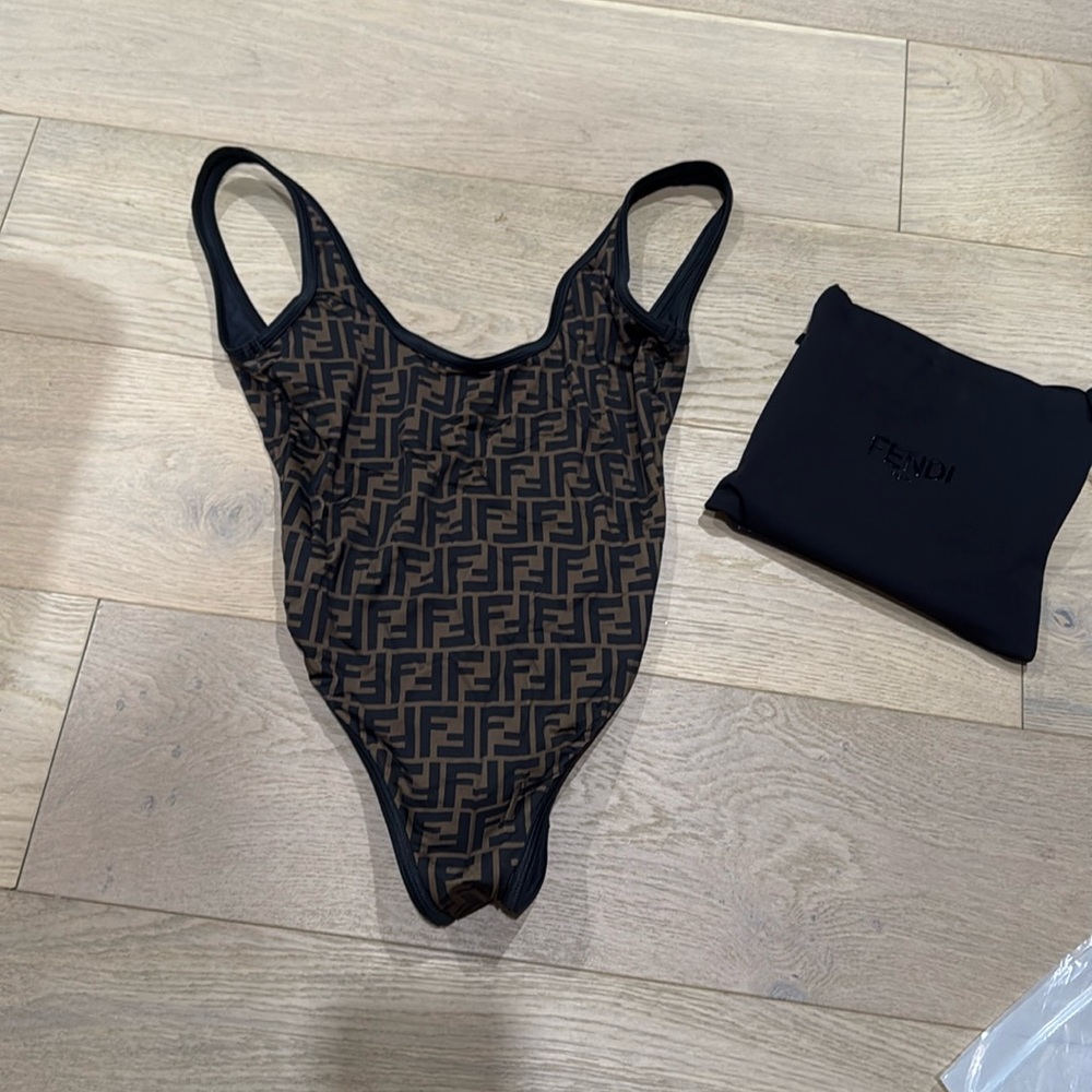 Fendi swimsuit - Picture 2 of 8